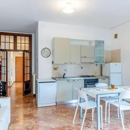 Appartement Borgio Mare 2 *